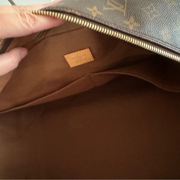 Authentic Louis Vuitton Eloe roller bag / luggage / carry on / duffel bag - Picture 5 of 14